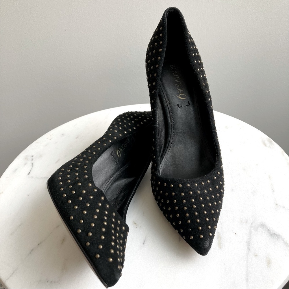👠Boutique9 Black Suede Stilleto Heels with Gold Studs👠
